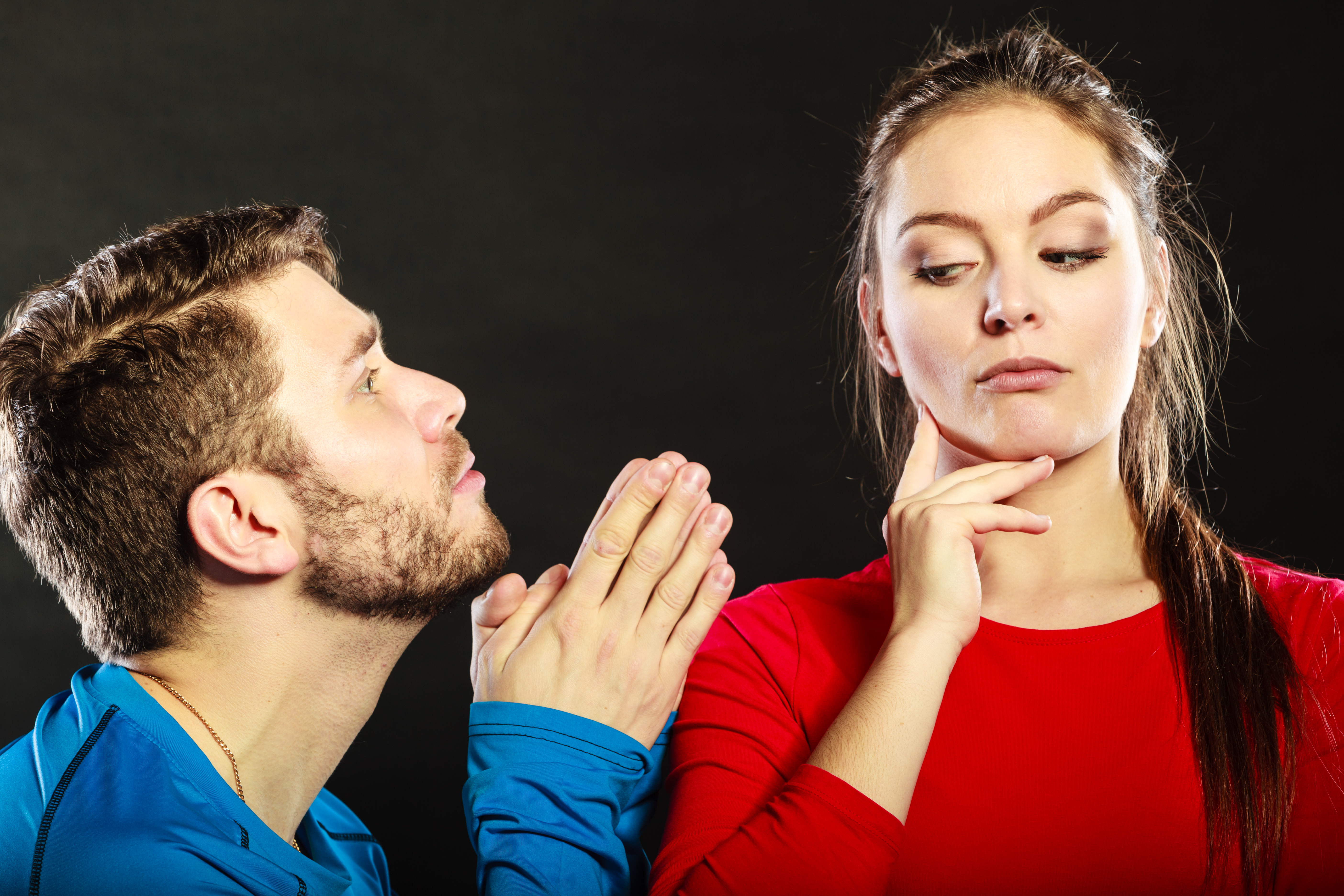 A man begging his wife | Source: Getty Images