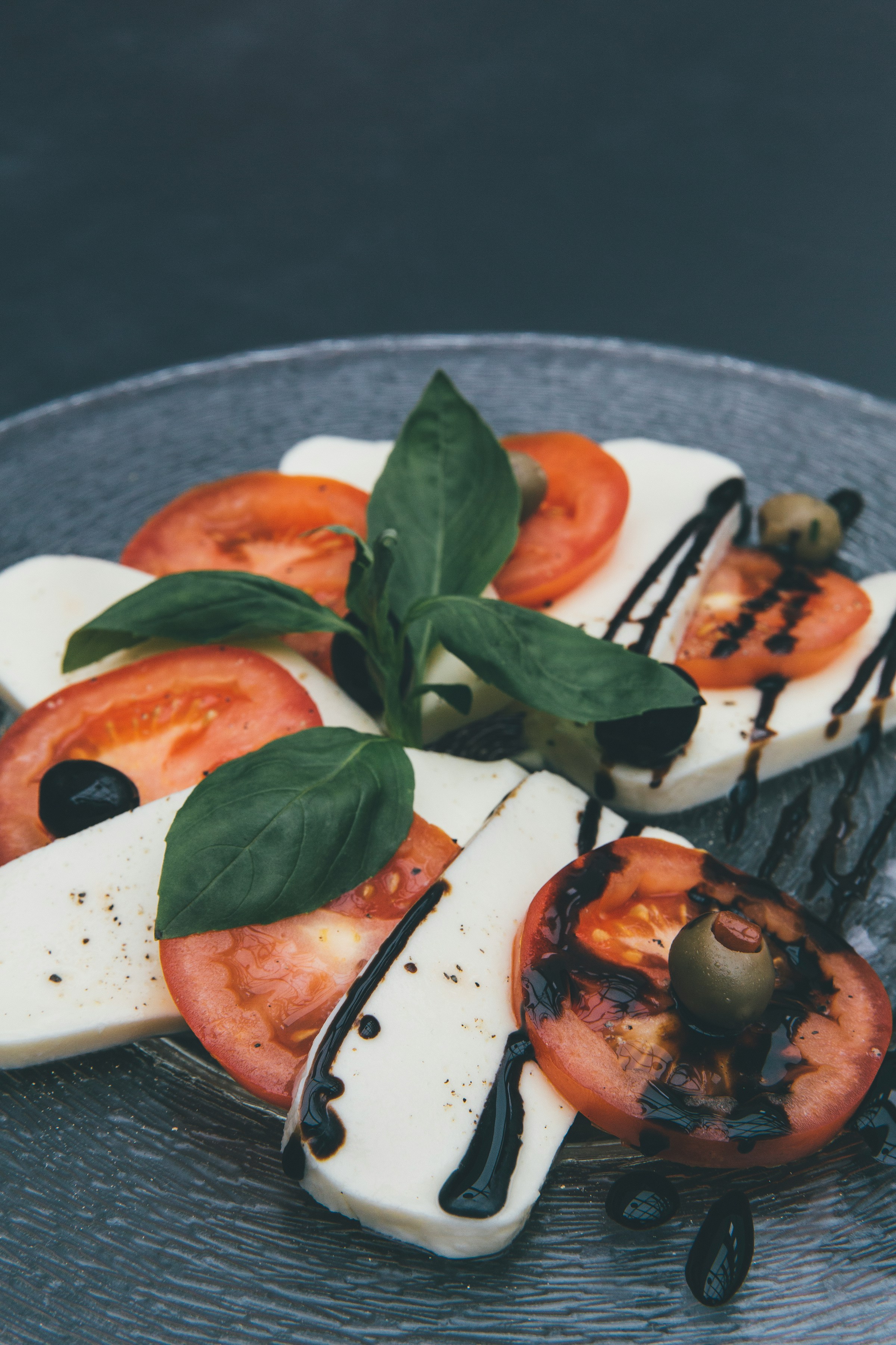 A caprese salad | Source: Unsplash