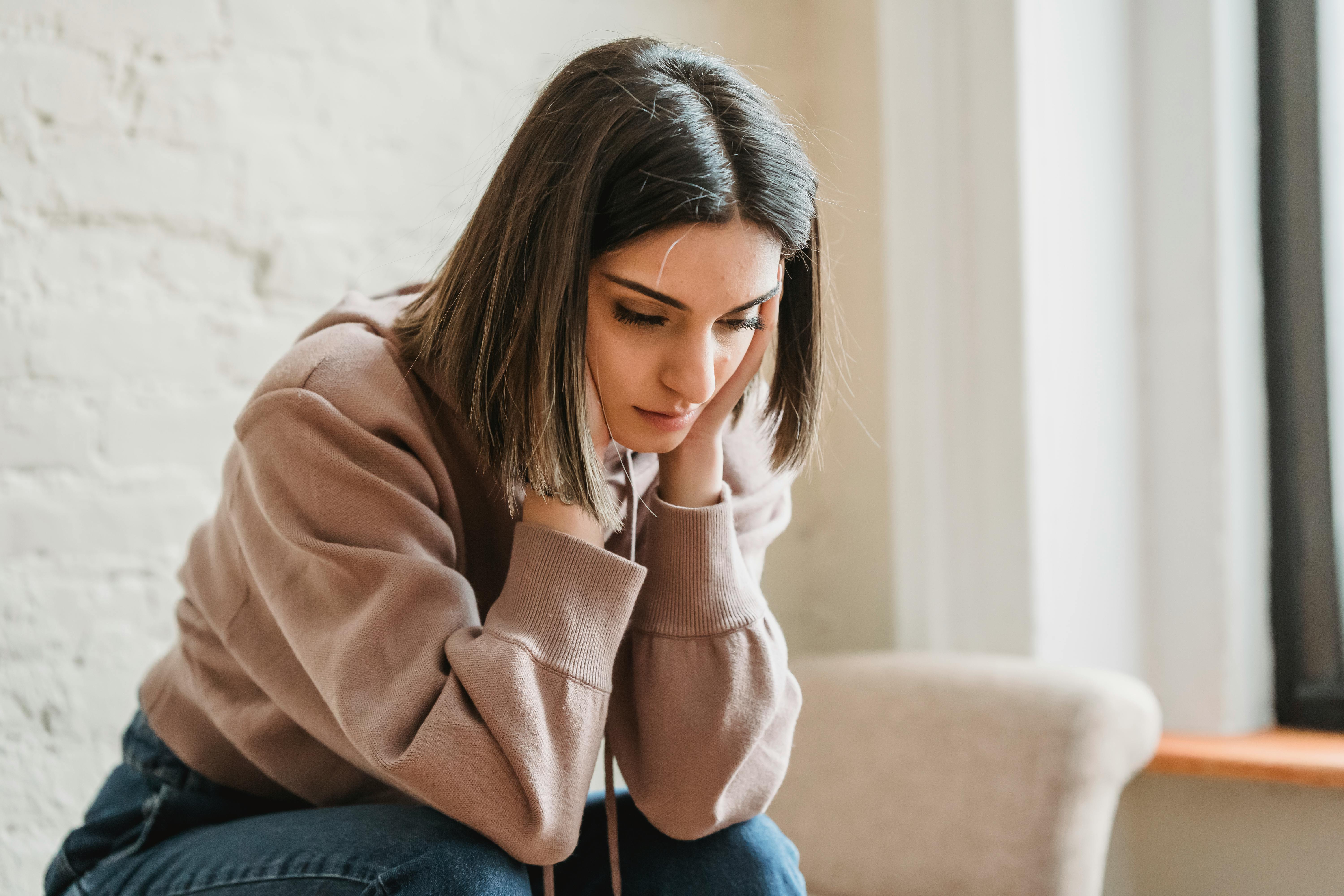 Lonely woman | Source: Pexels