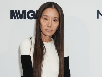 Vera Wang, 74, ‘aging backwards’ in new poolside pics