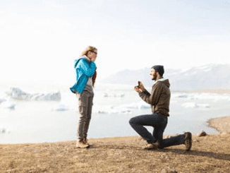 Men Should Get on Knees to Propose – Here’s Why?