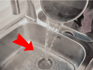 Shouldn’t you pour hot water into the sink? Many people are doing it wrong without knowing it.