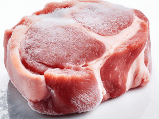 6 Meats You Should NEVER Defrost in Hot Water