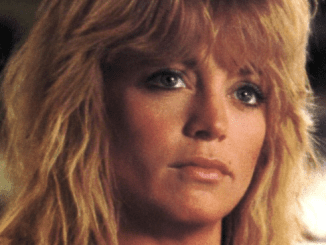 Goldie Hawn’s Cosmetic Surgery Controversy: What Went Wrong?